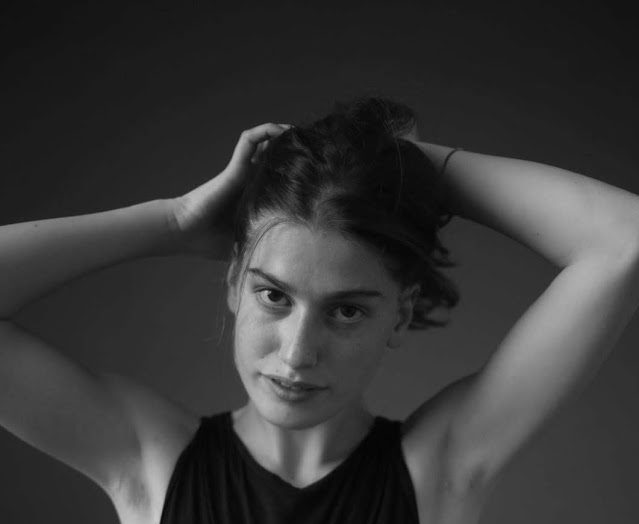 BModel agency editorial portrait