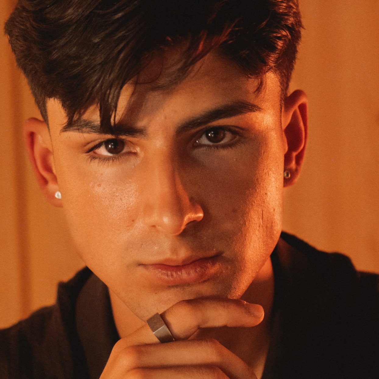 Head crop look 2